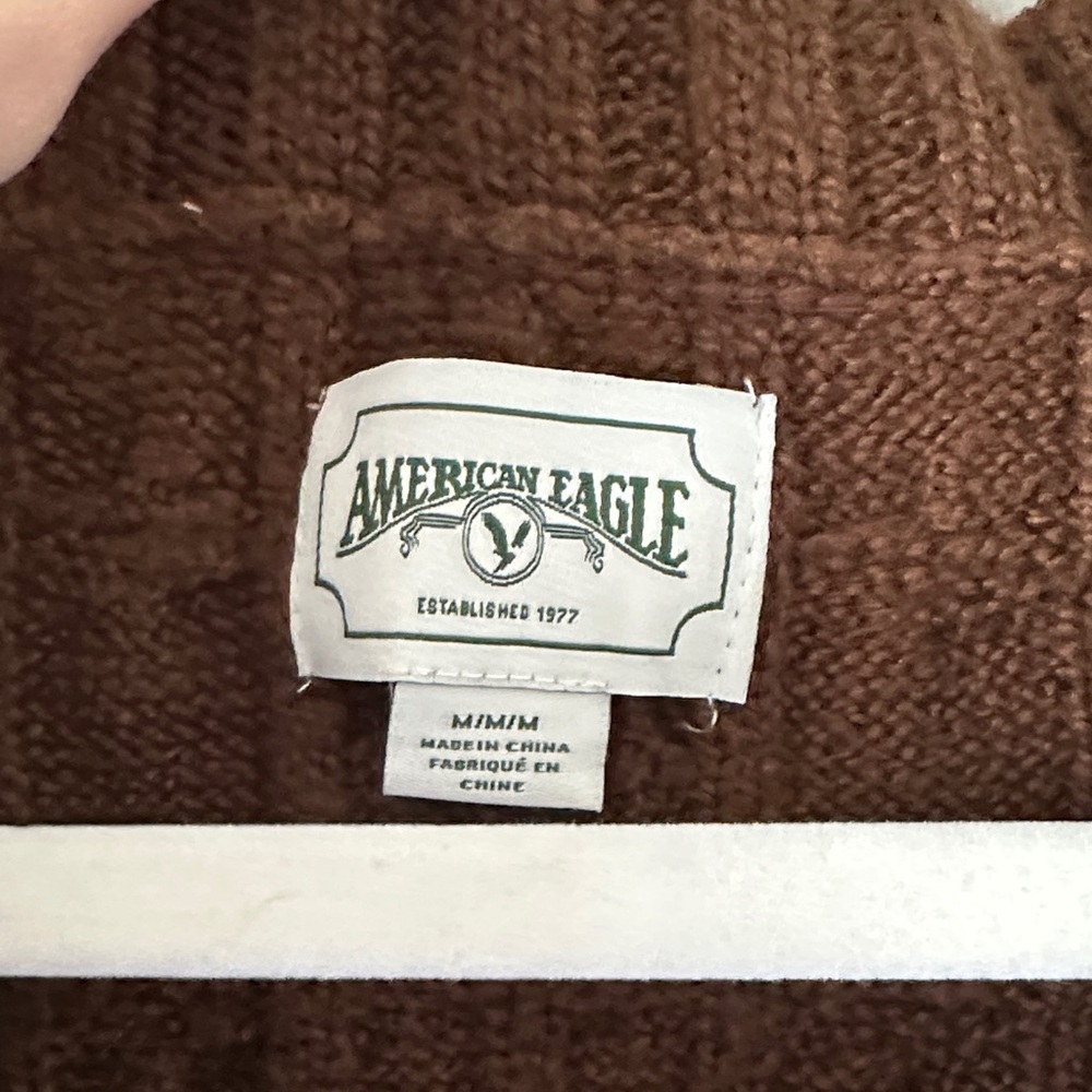 NWOT American Eagle Outfitters Chocolate Cable Knit Cardigan - Picture 3 of 5